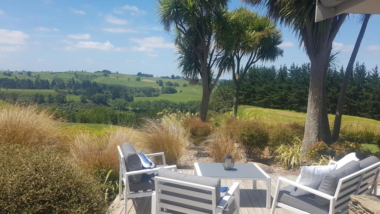 Above The River Karapiro Bed & Breakfast Eksteriør bilde