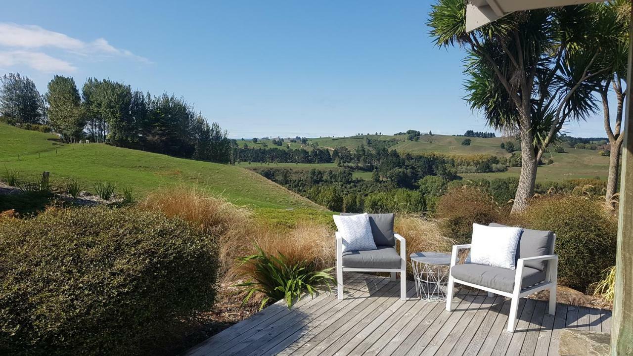 Above The River Karapiro Bed & Breakfast Eksteriør bilde